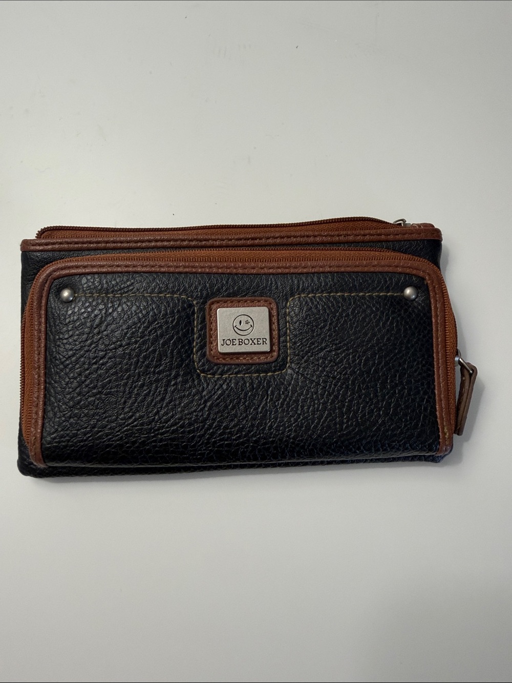 Joe Boxer Black with Brown Trim Men's Zip Wallet Organizer